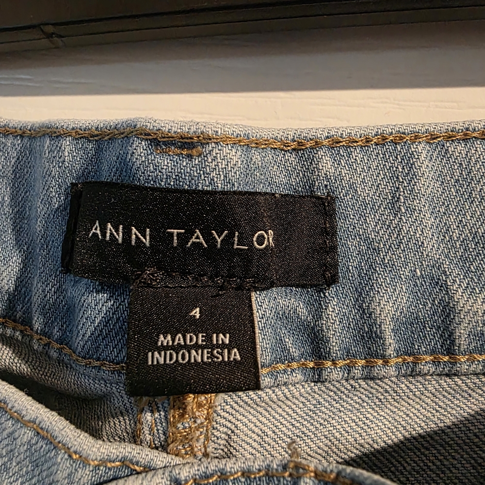 Anne Taylor Light Blue Denim Jeans - Picture 4 of 7